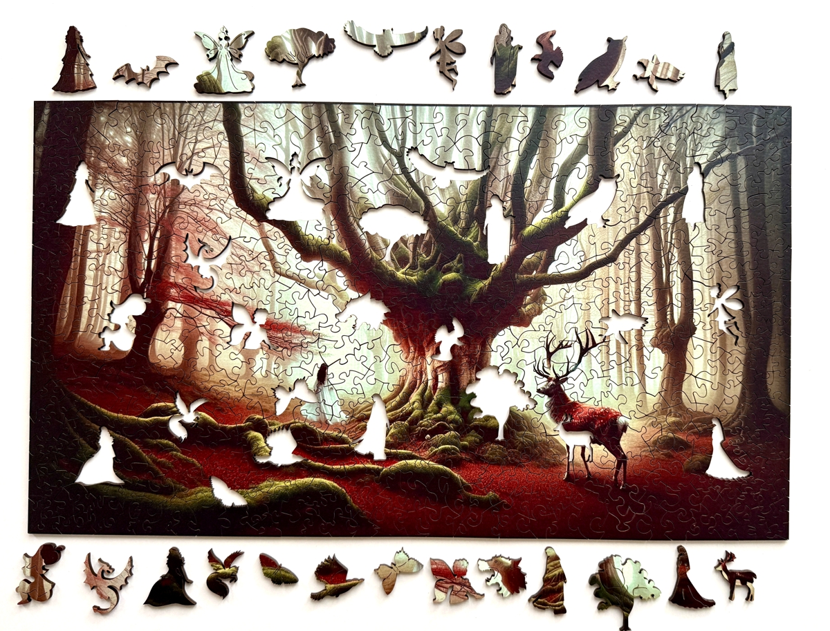 Holzpuzzle von Fragmentis für Erwachsene Feenwald Schnitt mit Motivteilen